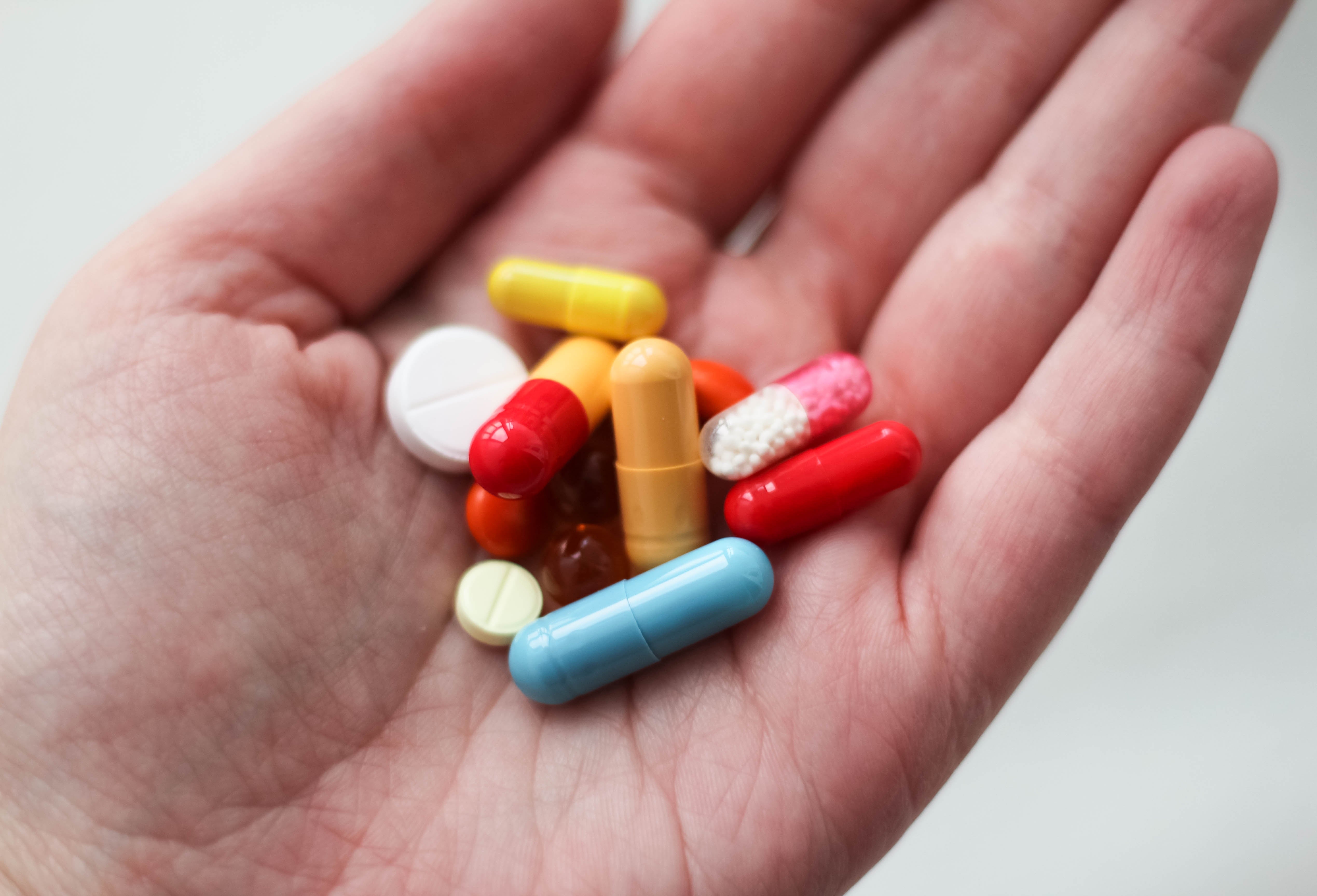 SAFETY CONSIDERATIONS: WHAT MEDICATIONS DOES CBD INTERACT WITH?
